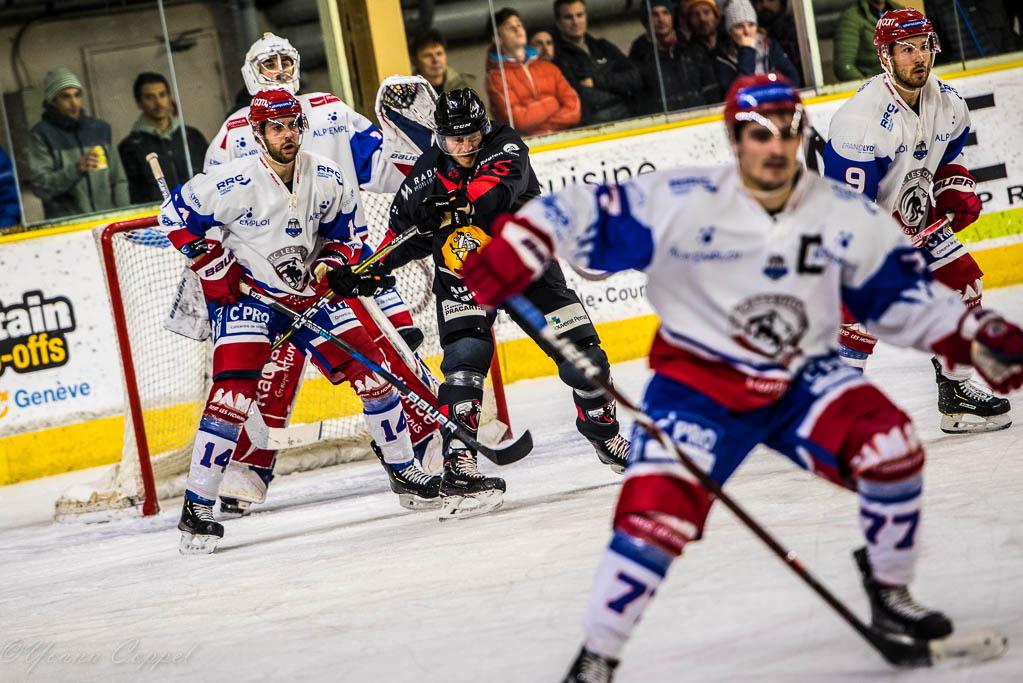 Chamonix  3 - 2 Lyon