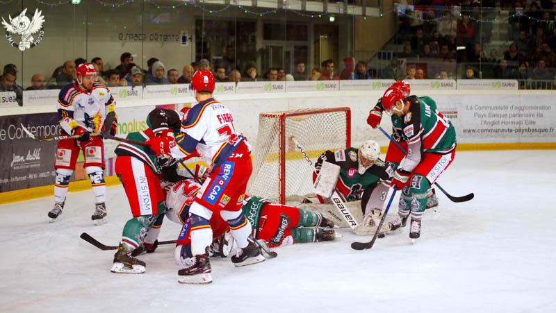 Anglet 1 - 5 Grenoble 