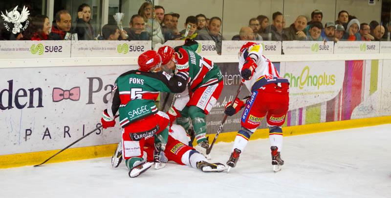 Anglet 1 - 5 Grenoble 
