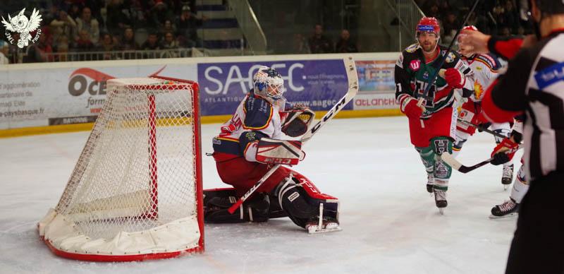 Anglet 1 - 5 Grenoble 