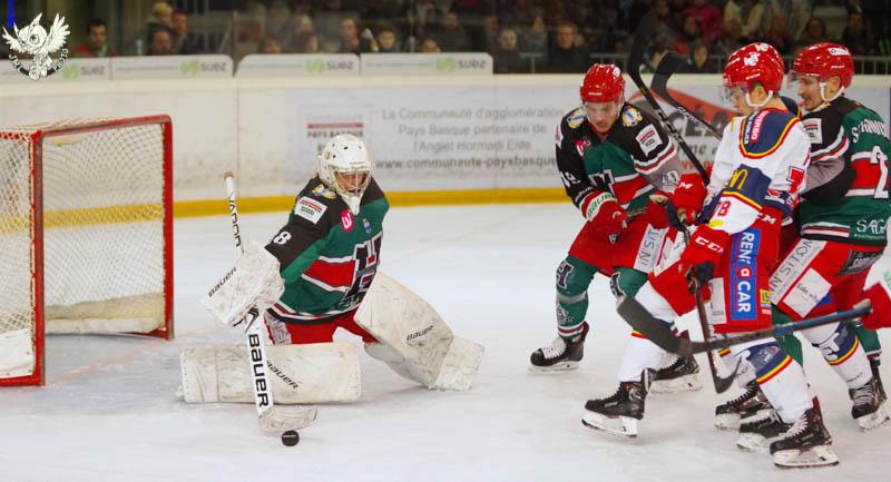 Anglet 1 - 5 Grenoble 