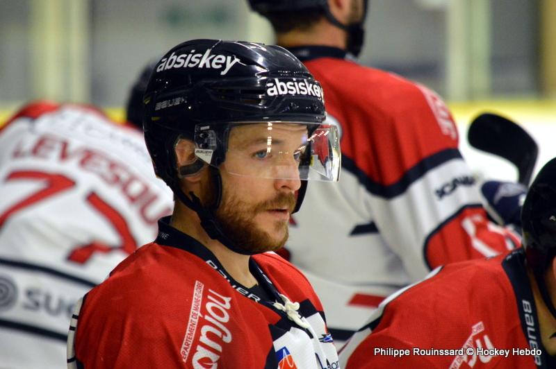 Chamonix  3 - 6 Angers 