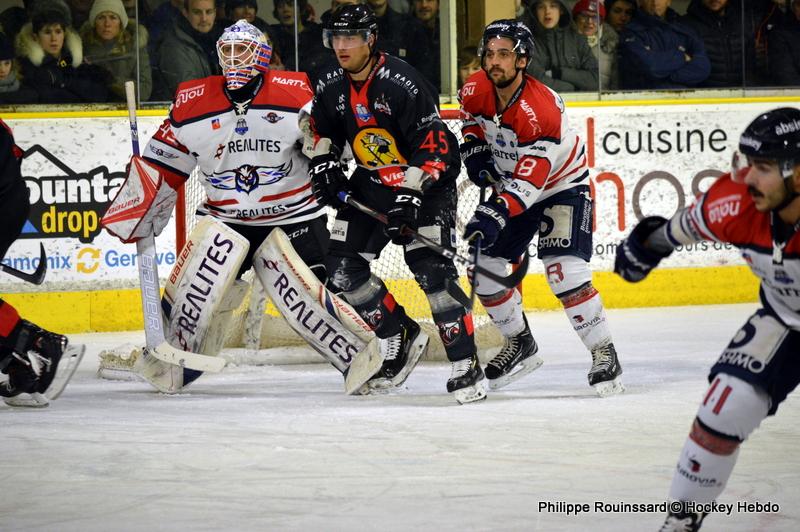 Chamonix  3 - 6 Angers 
