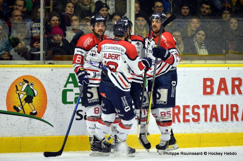 Chamonix  3 - 6 Angers 