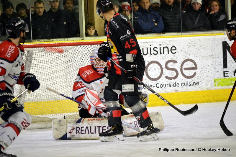 Chamonix  3 - 6 Angers 