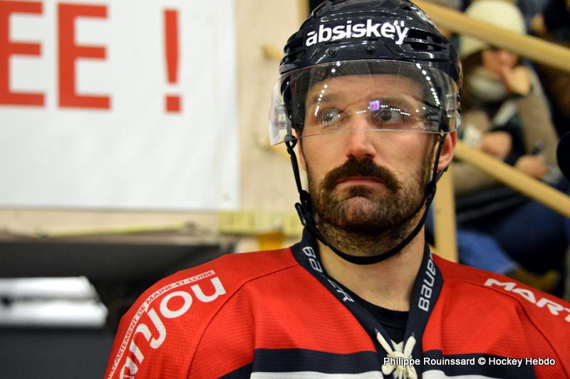 Chamonix  3 - 6 Angers 