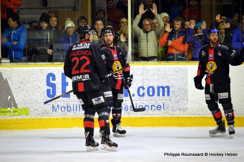 Chamonix  3 - 6 Angers 
