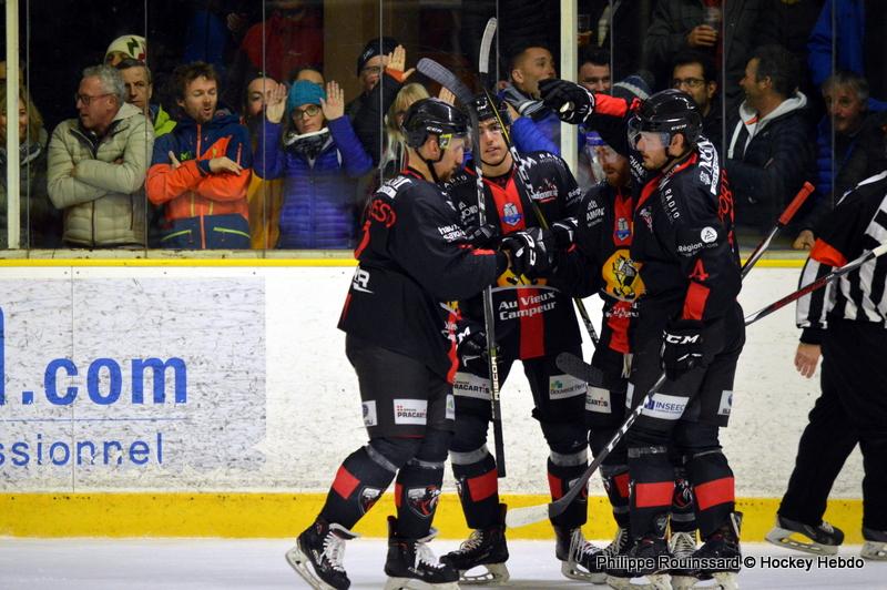 Chamonix  3 - 6 Angers 