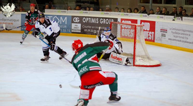 Anglet 6 - 3 Gap 