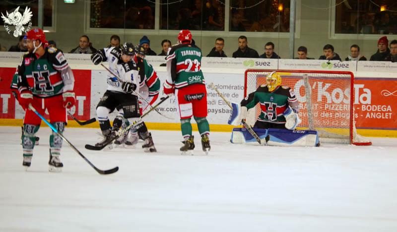 Anglet 6 - 3 Gap 