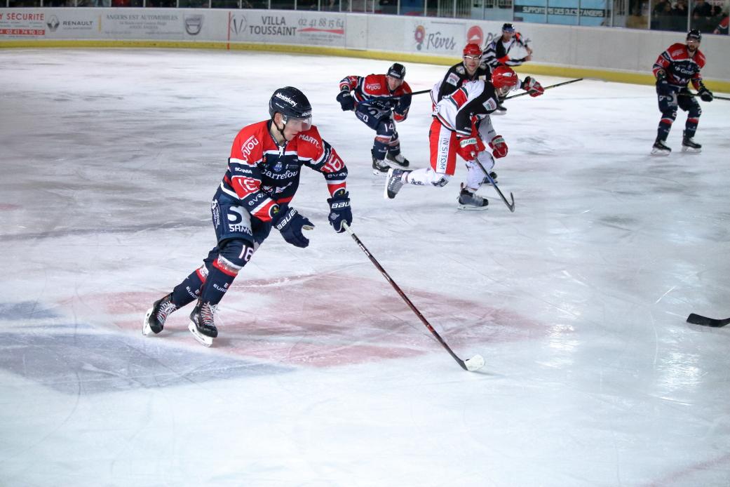 Angers  4 - 2 Anglet