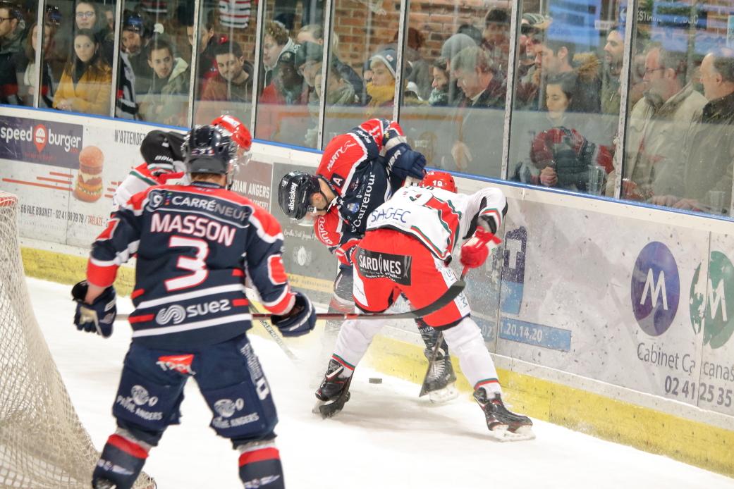 Angers  4 - 2 Anglet