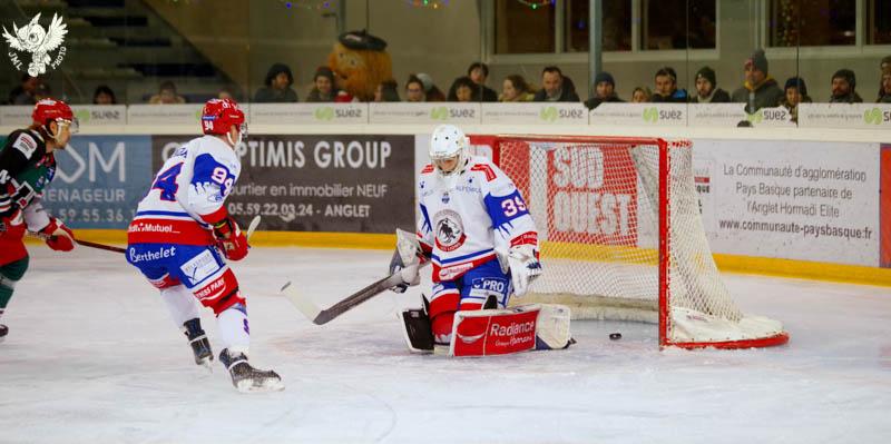 Anglet 3 - 4 Lyon