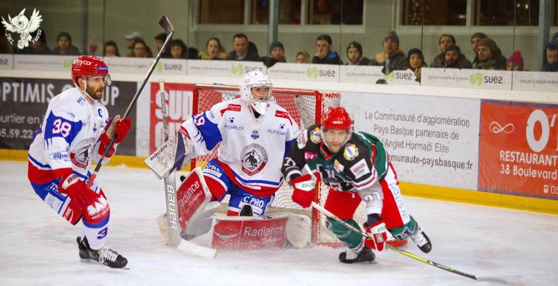 Anglet 3 - 4 Lyon