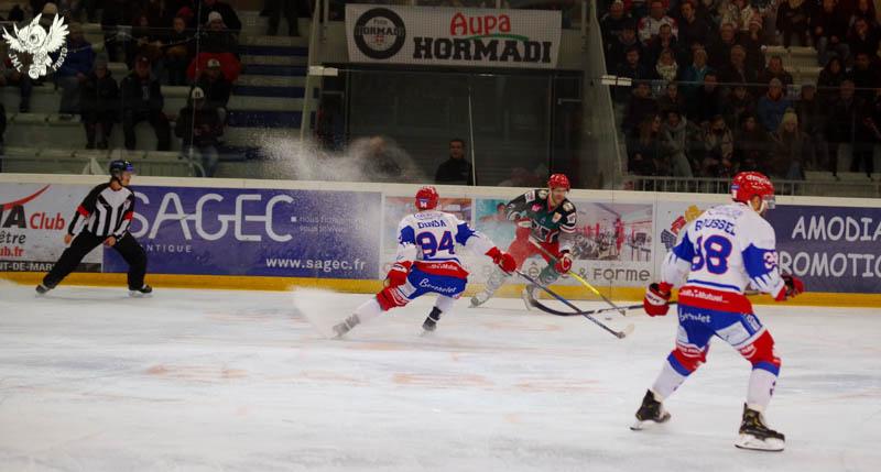Anglet 3 - 4 Lyon