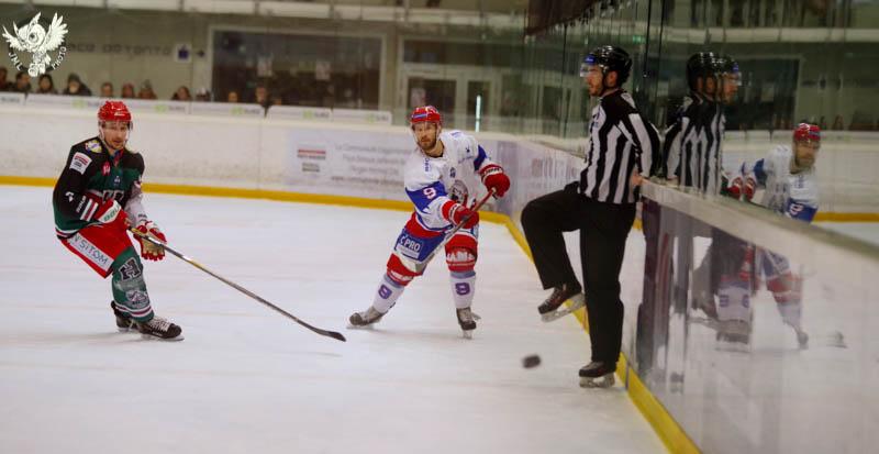 Anglet 3 - 4 Lyon
