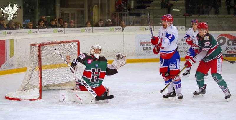 Anglet 3 - 4 Lyon