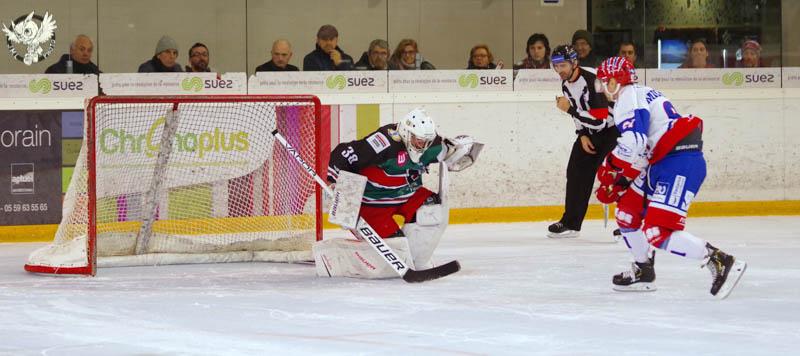 Anglet 3 - 4 Lyon