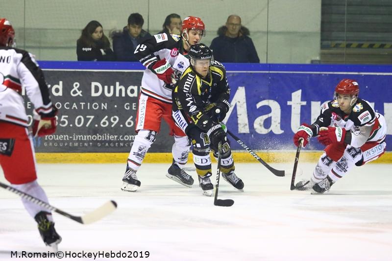 Rouen 2 - 0 Anglet