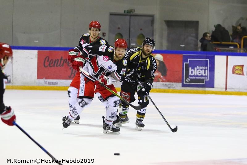 Rouen 2 - 0 Anglet