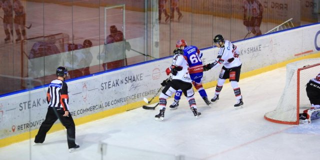 Photo hockey match Lyon - Amiens  le 11/01/2019