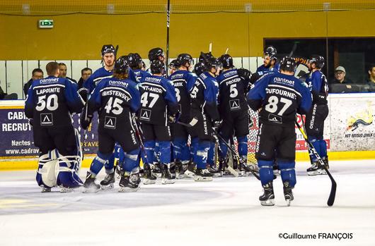 Nantes 4 - 1 Mont-Blanc