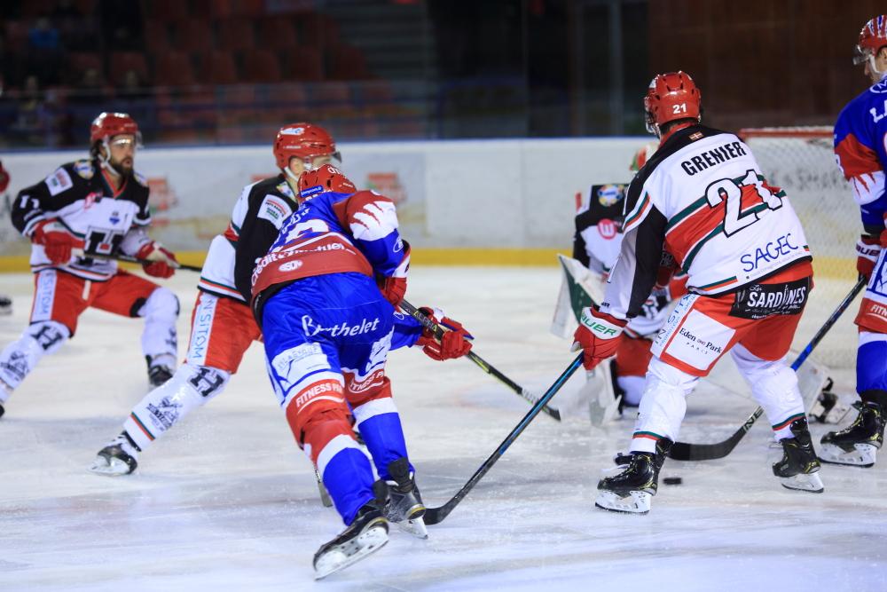 Lyon 2 - 3 Anglet