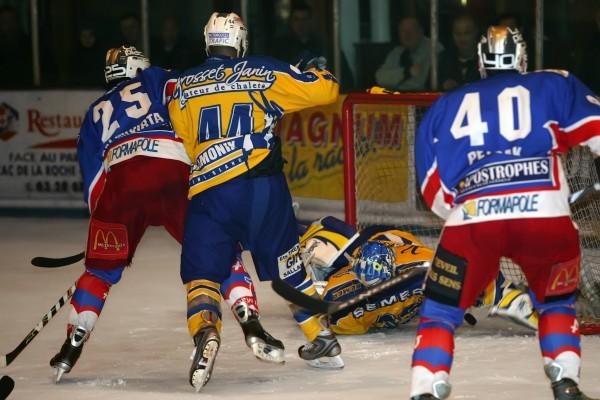 Epinal  6 - 3 Chamonix 