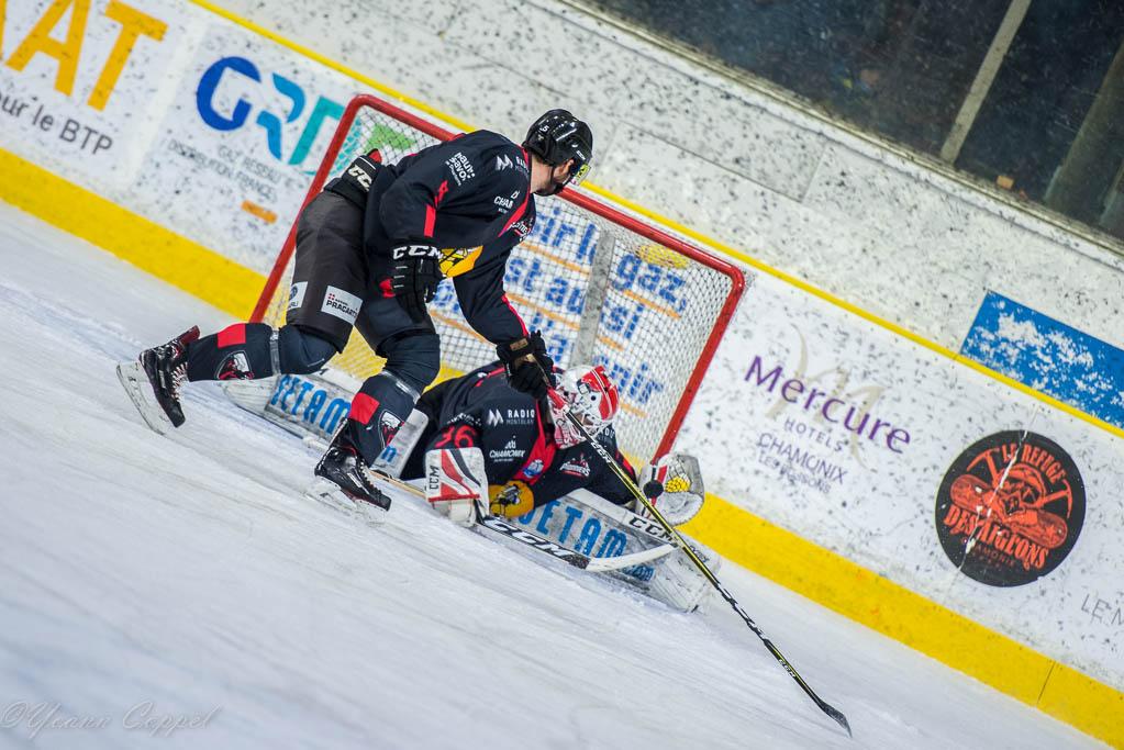 Chamonix  3 - 5 Grenoble 
