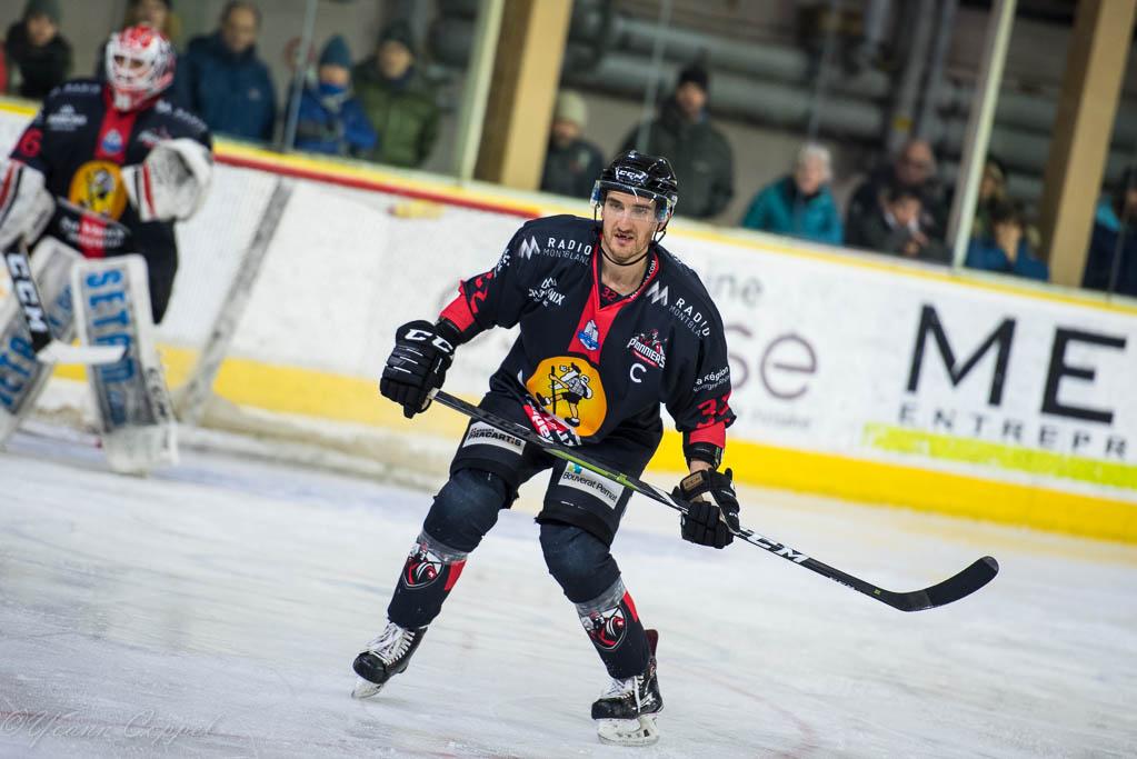 Chamonix  3 - 5 Grenoble 