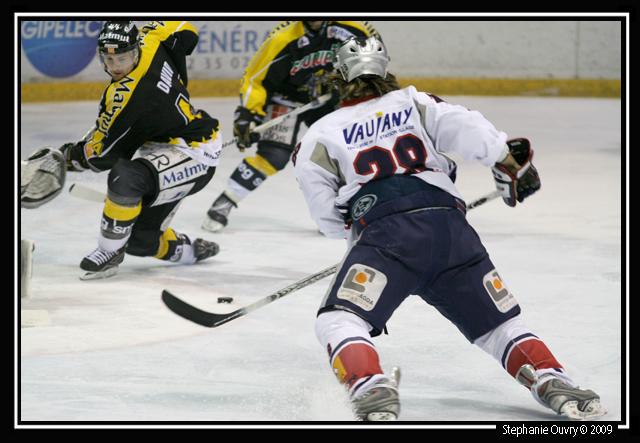 Rouen 3 - 4 Grenoble 
