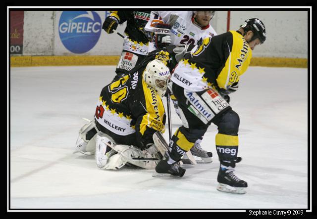Rouen 3 - 4 Grenoble 