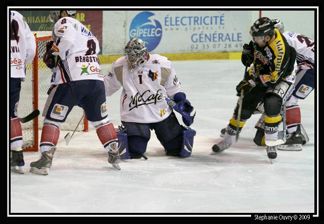 Rouen 3 - 4 Grenoble 