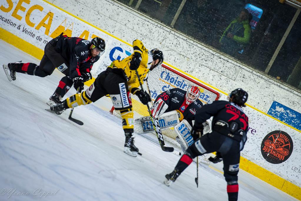 Chamonix  1 - 5 Rouen
