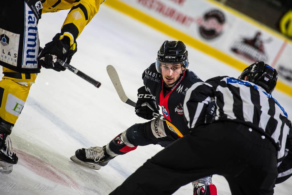 Chamonix  1 - 5 Rouen