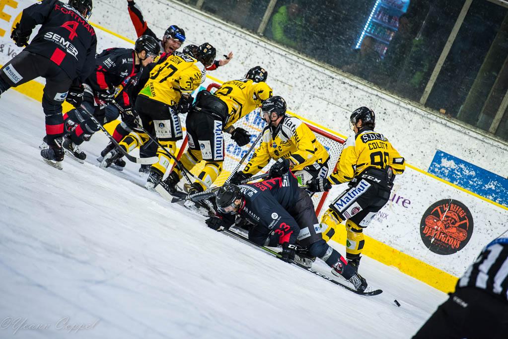 Chamonix  1 - 5 Rouen