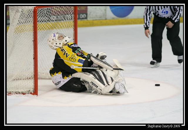 Rouen 3 - 4 Grenoble 