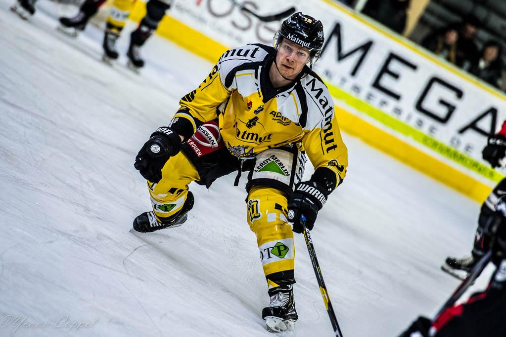 Chamonix  1 - 5 Rouen