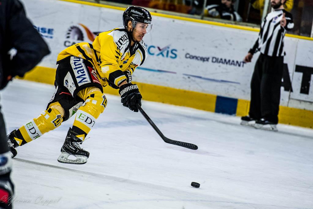 Chamonix  1 - 5 Rouen