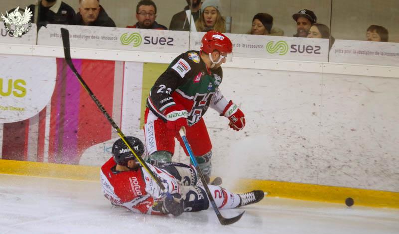 Anglet 2 - 0 Angers 