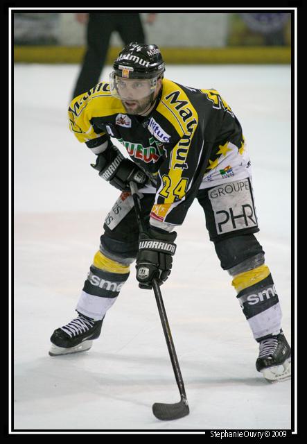Rouen 3 - 4 Grenoble 