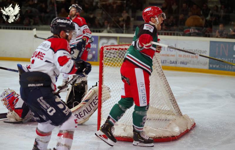 Anglet 2 - 0 Angers 