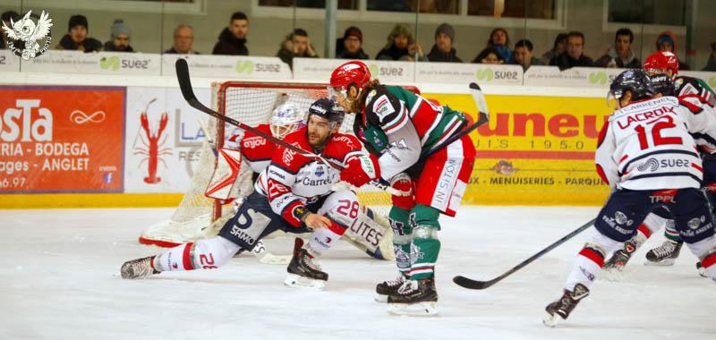 Anglet 2 - 0 Angers 