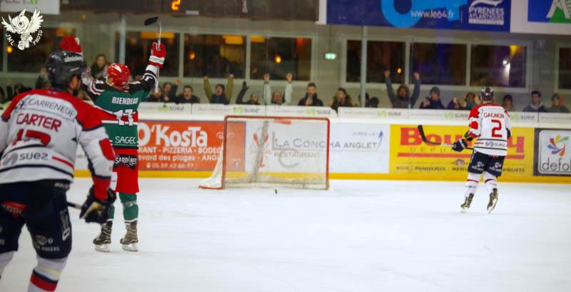 Anglet 2 - 0 Angers 