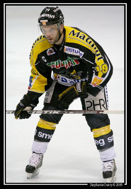 Rouen 3 - 4 Grenoble 