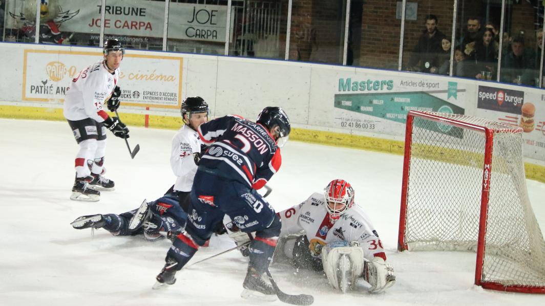 Angers  6 - 3 Chamonix 