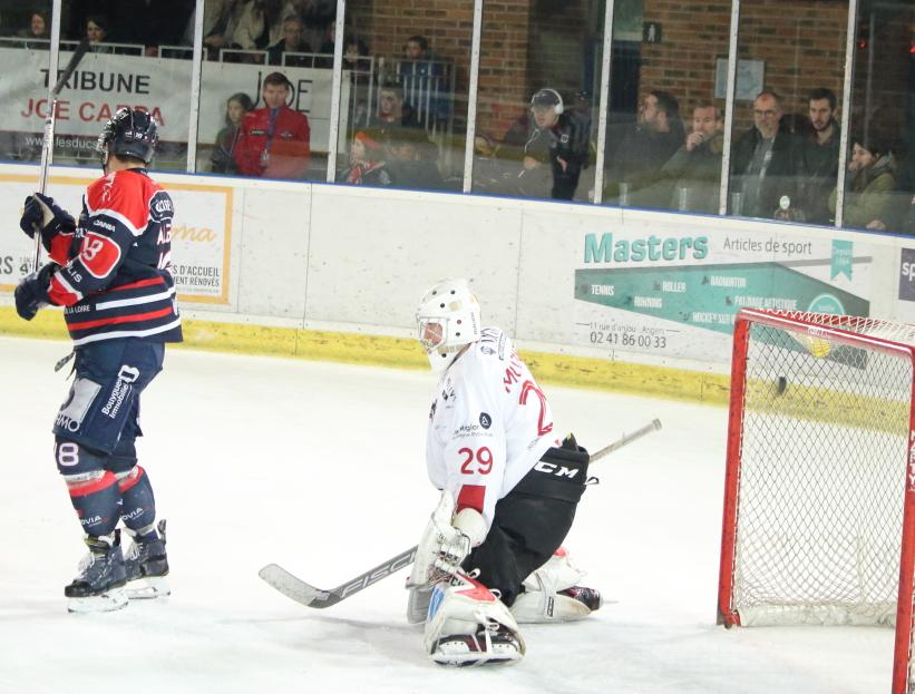 Angers  6 - 3 Chamonix 