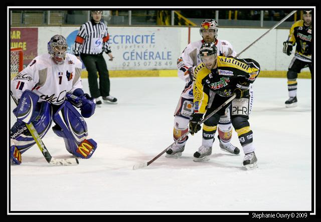 Rouen 3 - 4 Grenoble 