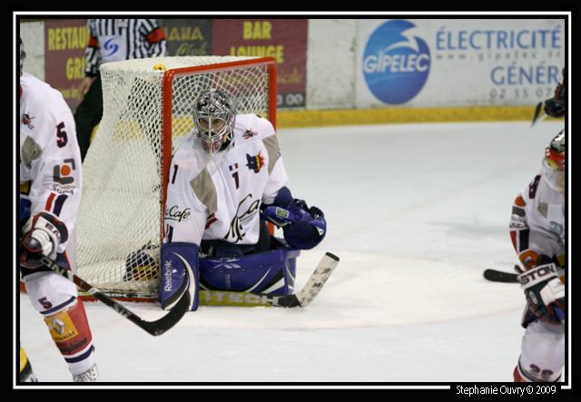 Rouen 3 - 4 Grenoble 