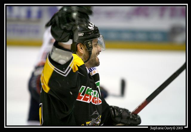 Rouen 3 - 4 Grenoble 